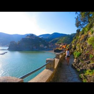 Meet your Posher, Whitney